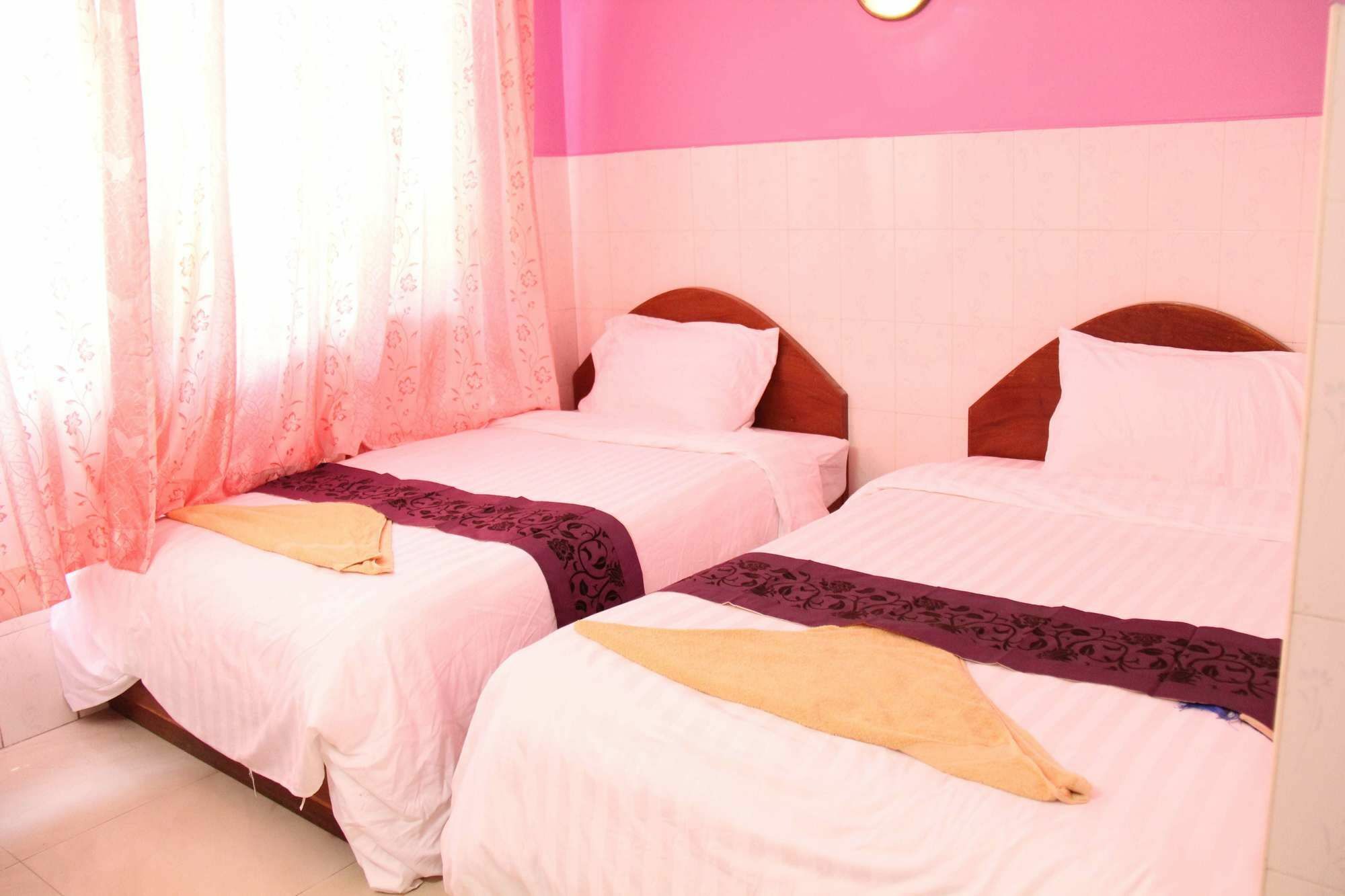 Capitol 3 Guesthouse Phnom Penh Dış mekan fotoğraf